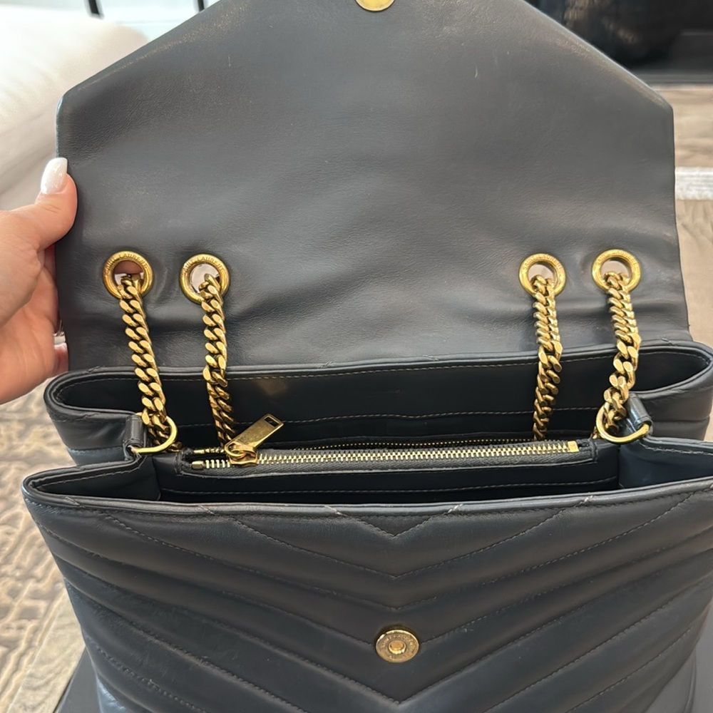 YSL LOULOU Matelasse Lambskin Medium - Picture 4 of 8